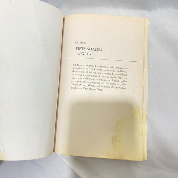 Fifty Shades Of Grey Book One of the Fifty Set Paperback By E L James - Picture 5 of 8